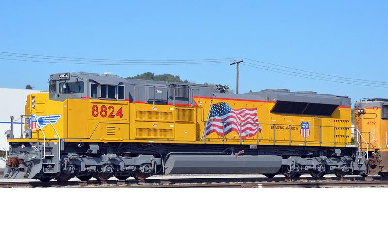 Union Pacific US Flag #8991 HO Yellow Sill Grey Scheme SD70ACe Diesel-Electric Locomotive DCC & ESU(R) Sound