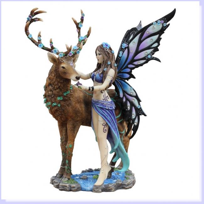 Diantha The Fairy & Stag The Deer Friend Premium Figure Diorama   víla a jelen soška
