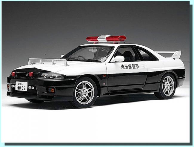 Nissan Skyline GTR R33 Police Car 1/18 Die-Cast Vehicle