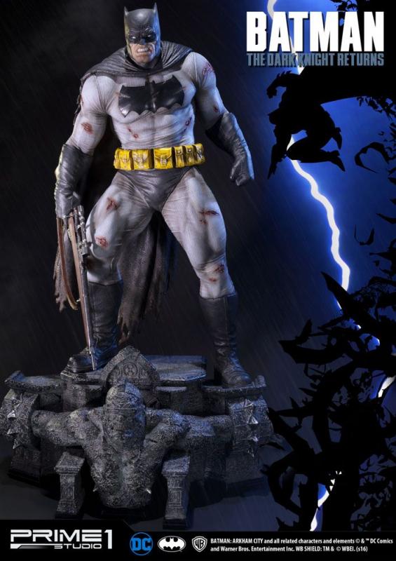 Batman The Dark Knight Returns Museum Master Third Scale Statue 