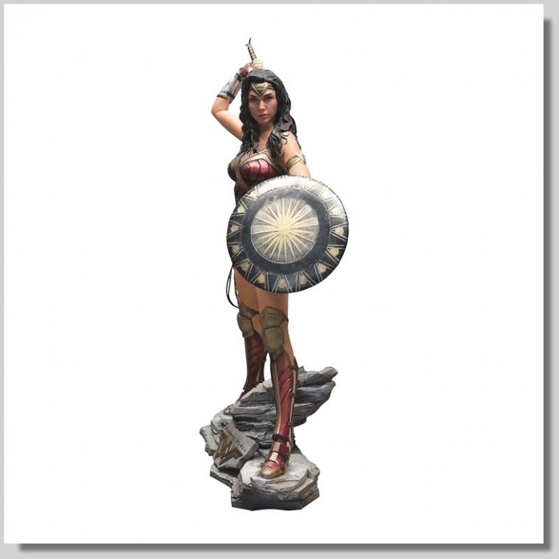 Gal Gadot As Gal Gadot As Wonder Woman Life-Size Statue 
