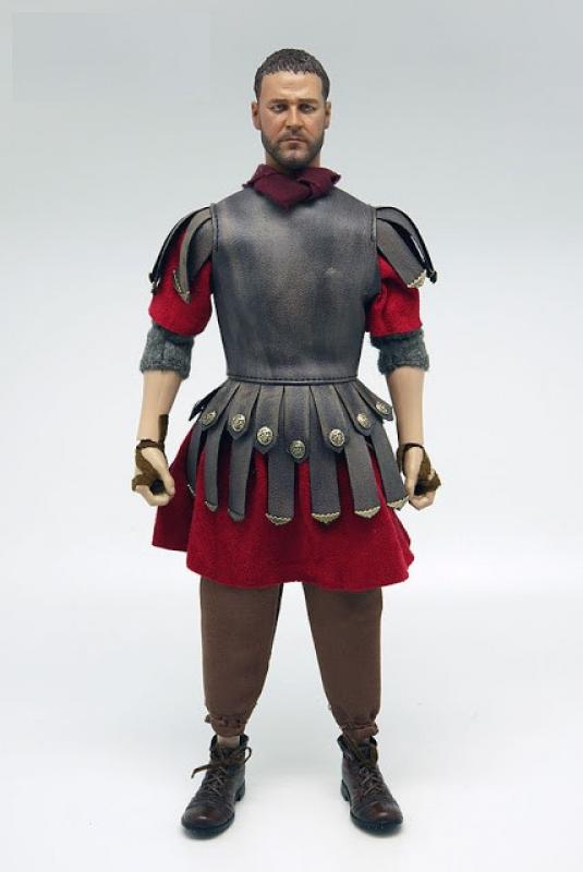 Roman General (Maximus Decimus Meridius) Sixth Scale Collector Action Figur...