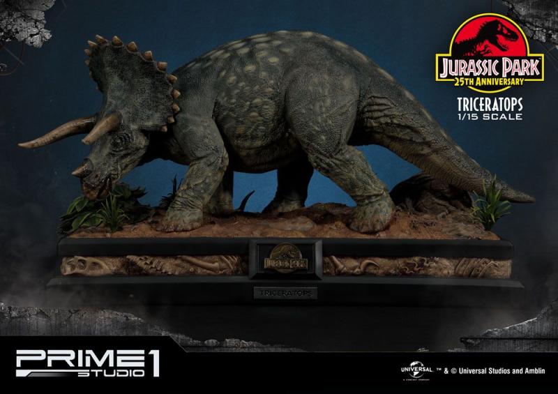 Triceratops The Jurassic Park Statue Diorama pravěký svět